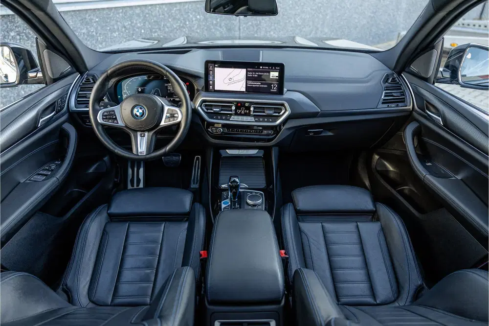 BMW iX3 High Executive 80 kWh SOH 99% M Sport uit 2022, foto 6