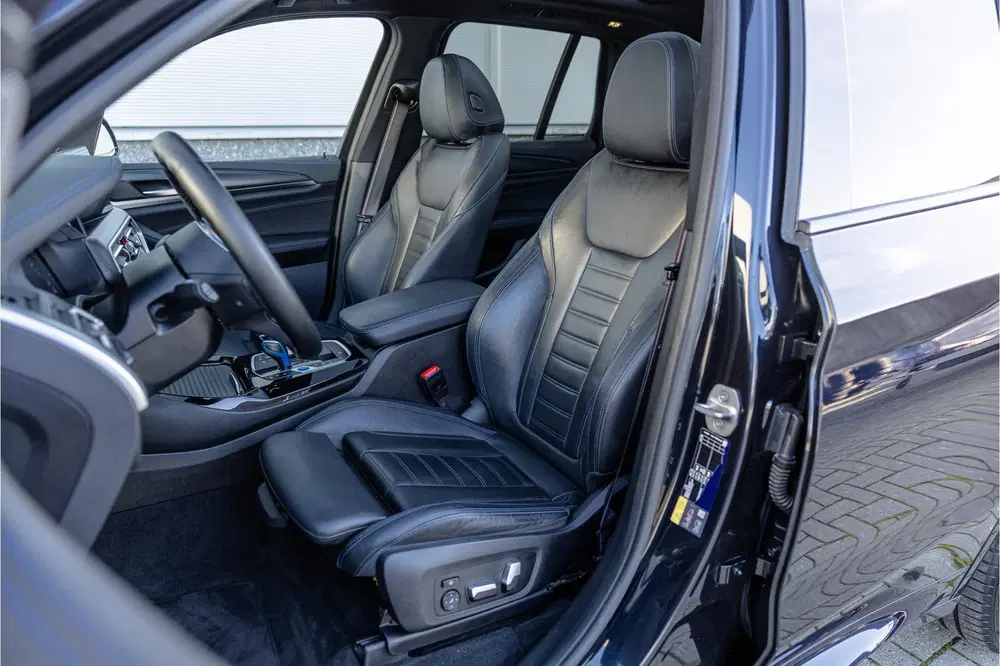 BMW iX3 High Executive 80 kWh SOH 99% M Sport uit 2022, foto 7