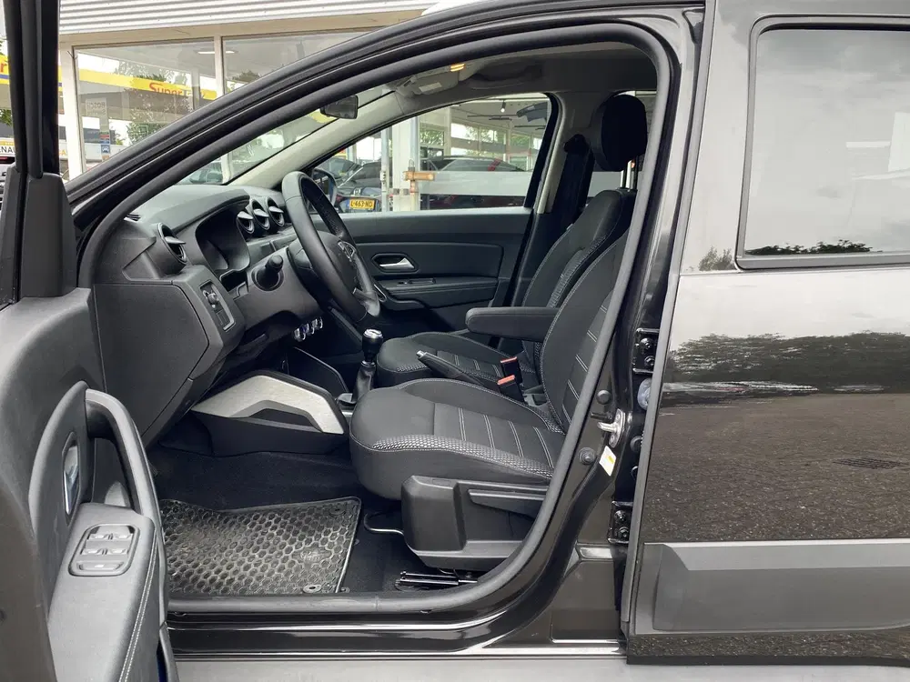 Dacia Duster 1.0 TCe Bi-Fuel Prestige uit 2021, foto 11