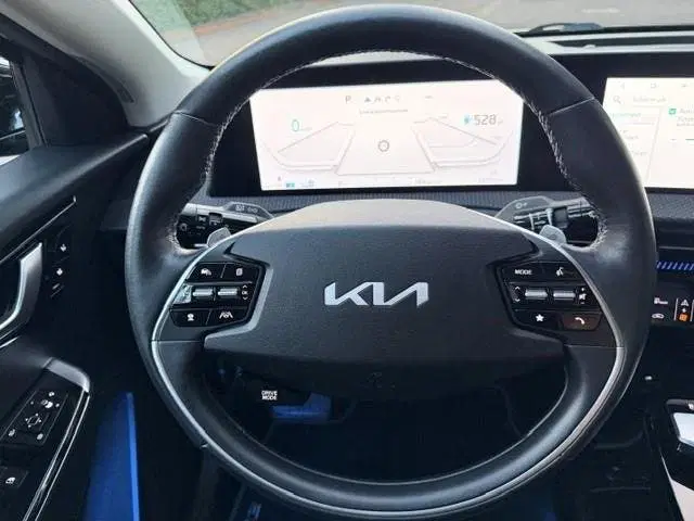 Kia EV6 Plus 77 uit 2022, foto 13