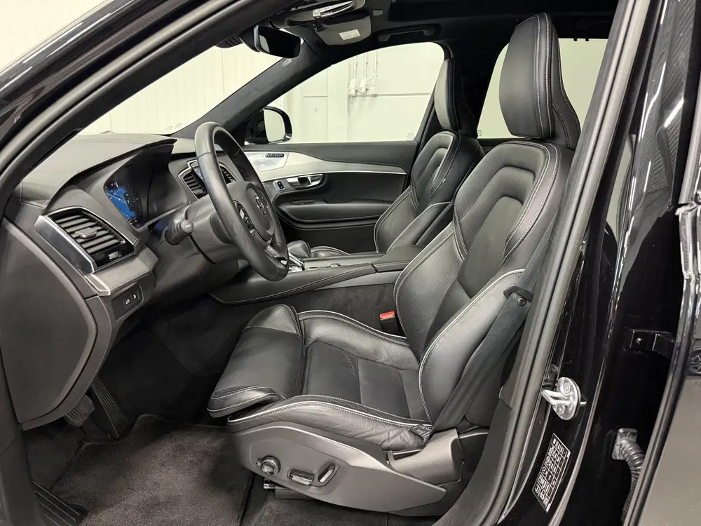 Volvo XC90 T8 Recharge AWD R-Design PANO uit 2023, foto 13