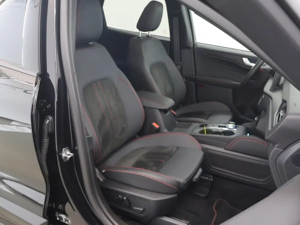 Ford Kuga 2.5 PHEV ST-Line X uit 2025, foto 10