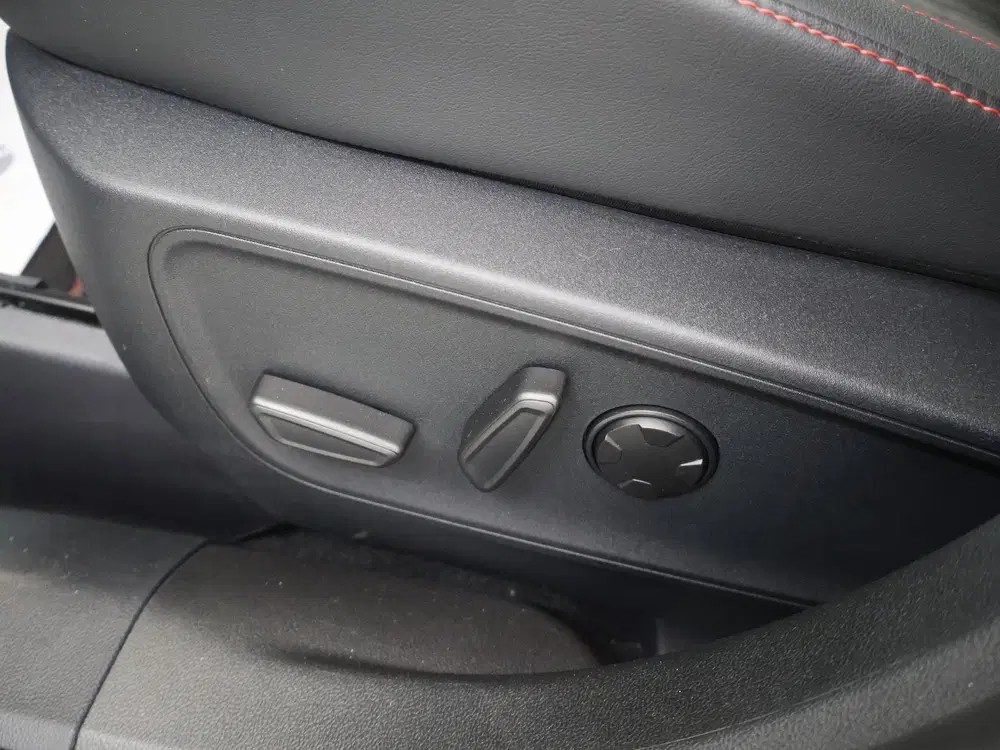 Ford Kuga 2.5 PHEV ST-Line X uit 2025, foto 12