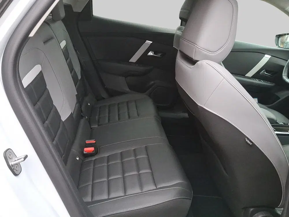 Citroën C4 1.2 Hybrid 145pk Max uit 2025, foto 13