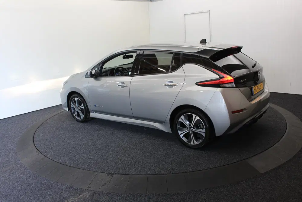 Nissan Leaf N-Connecta 40 kWh 360° Camera (bj 2019) uit 2019, foto 11