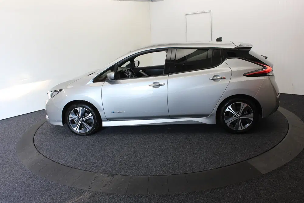 Nissan Leaf N-Connecta 40 kWh 360° Camera (bj 2019) uit 2019, foto 12