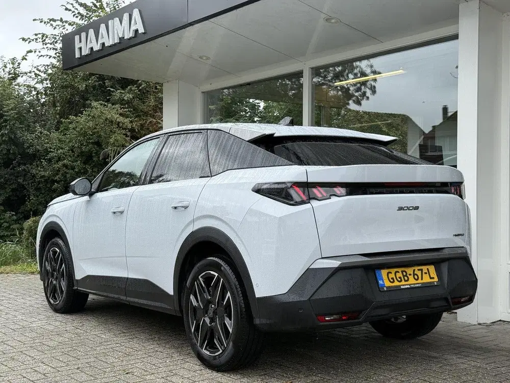Peugeot 3008 1.2 Hybrid 136 Allure uit 2024, foto 3