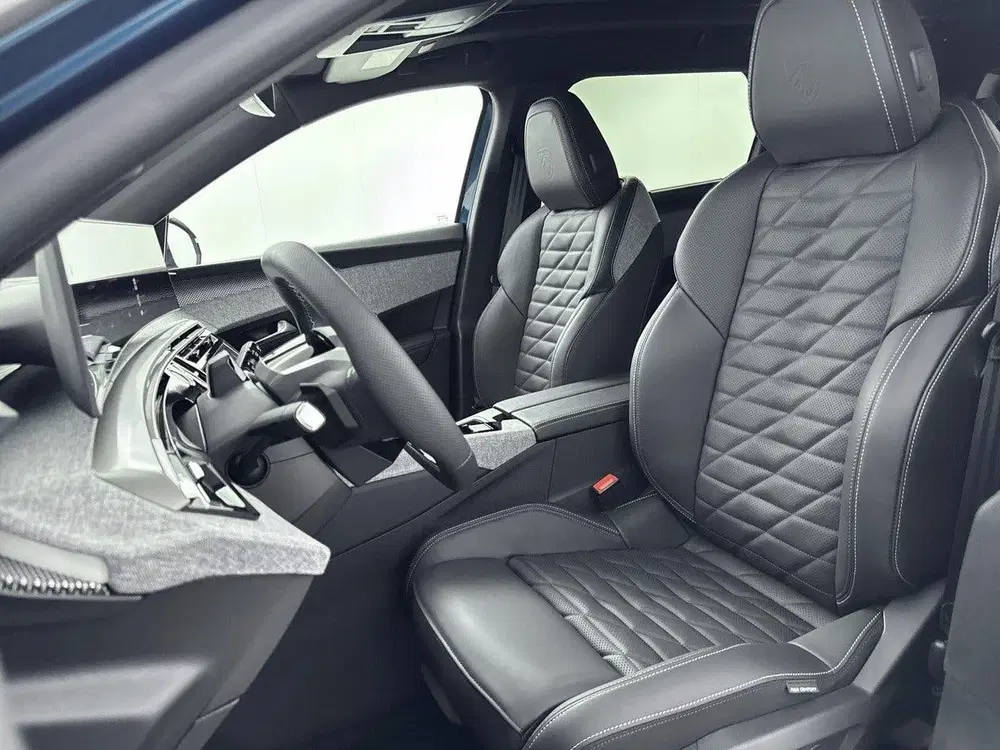 Peugeot 5008 1.6 Plug-in Hybrid 195pk GT Exclusive uit 2026, foto 9