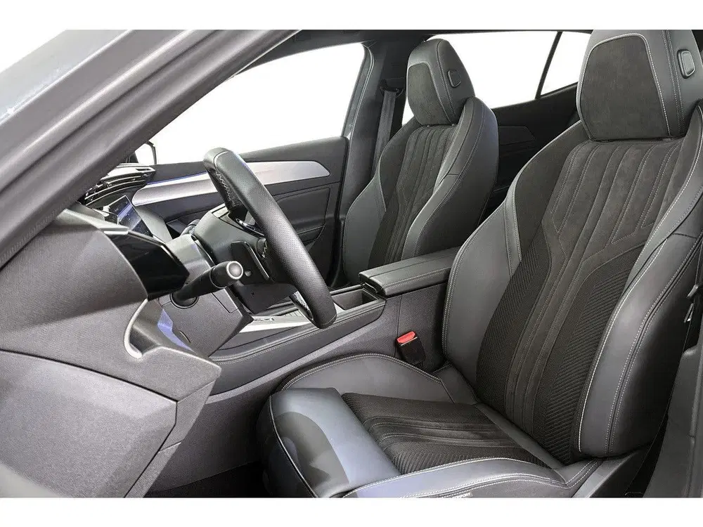 Peugeot 408 1.6 HYbrid 225 GT Pano FOCAL Massage 360 C uit 2024, foto 6