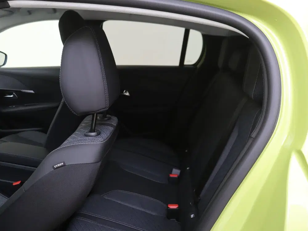 Peugeot 208 1.2 Hybrid 110 e-DCS6 Allure DEMO 8 JAAR G uit 2026, foto 12