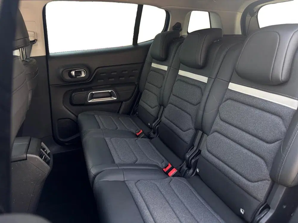 Citroën C5 Aircross Plus 1.2 Hybrid 145pk e-DSC6 uit 2025, foto 11
