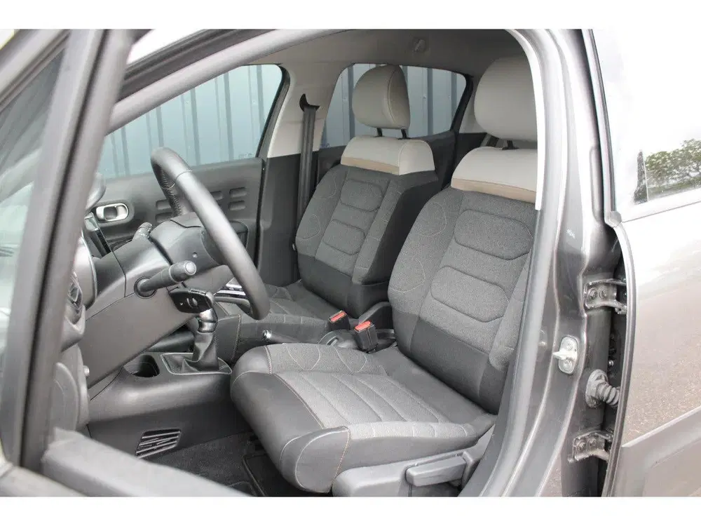 Citroën C3 1.2 PureTech Feel Edition Navigatie uit 2023, foto 15