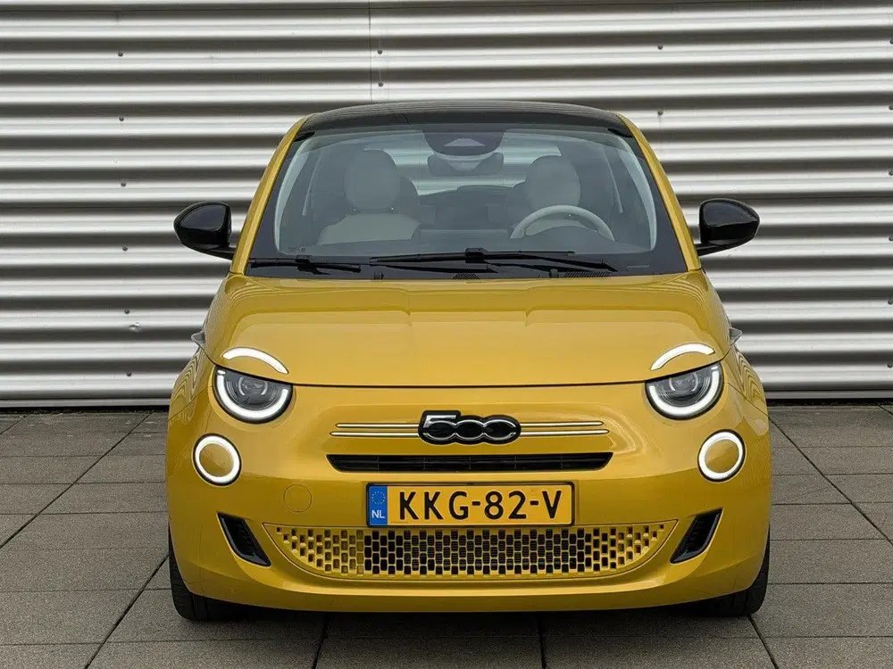 Fiat 500 1.0 Hybrid La Prima uit 2026, foto 2