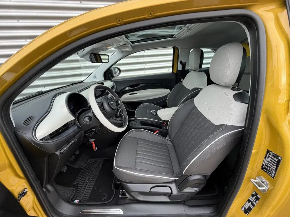 Fiat 500 1.0 Hybrid La Prima uit 2026, foto 9