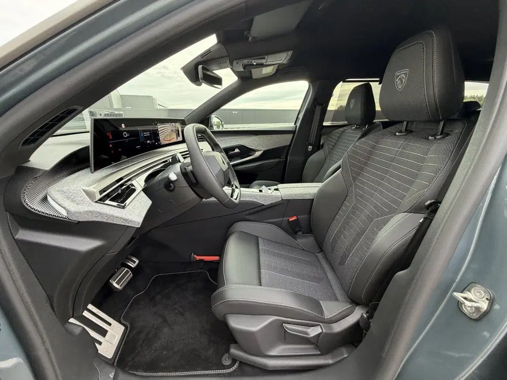 Peugeot 5008 1.2 Hybrid 145 GT 7p uit 2026, foto 9