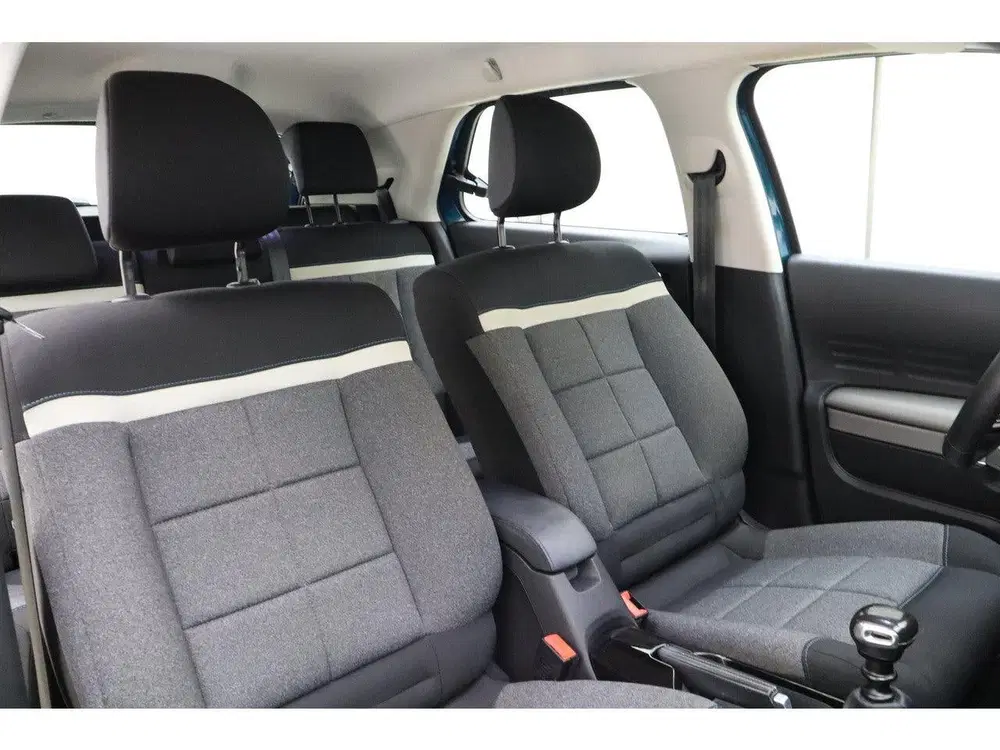 Citroën C4 Cactus 1.2 PureTech 110pk Business uit 2020, foto 13