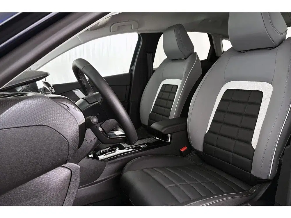 Citroën C4 1.2 Hybrid 145pk Max Stoelverwarming Camer uit 2026, foto 6