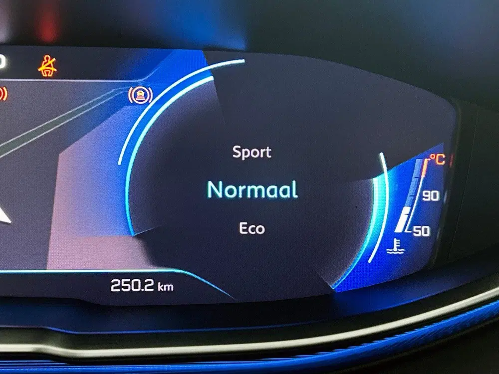 Peugeot 5008 Hybrid 145pk Automaat GT uit 2024, foto 13