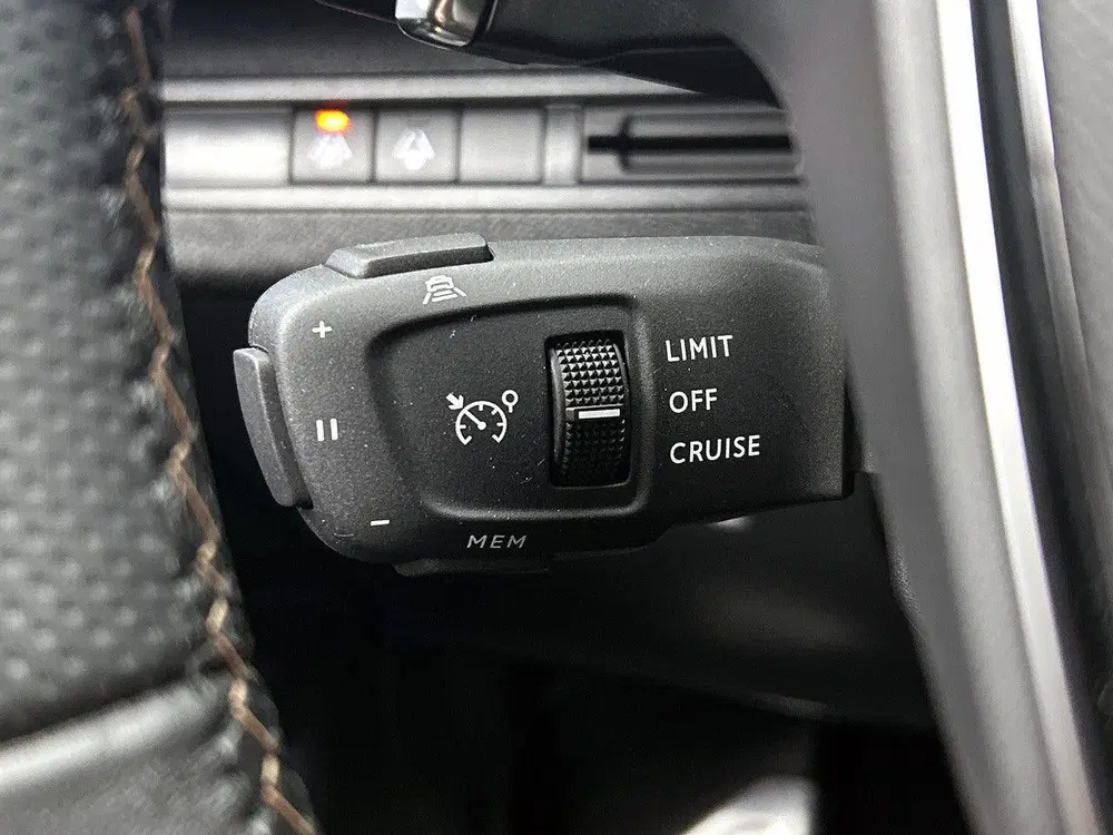 Peugeot 5008 Hybrid 145pk Automaat GT uit 2024, foto 6