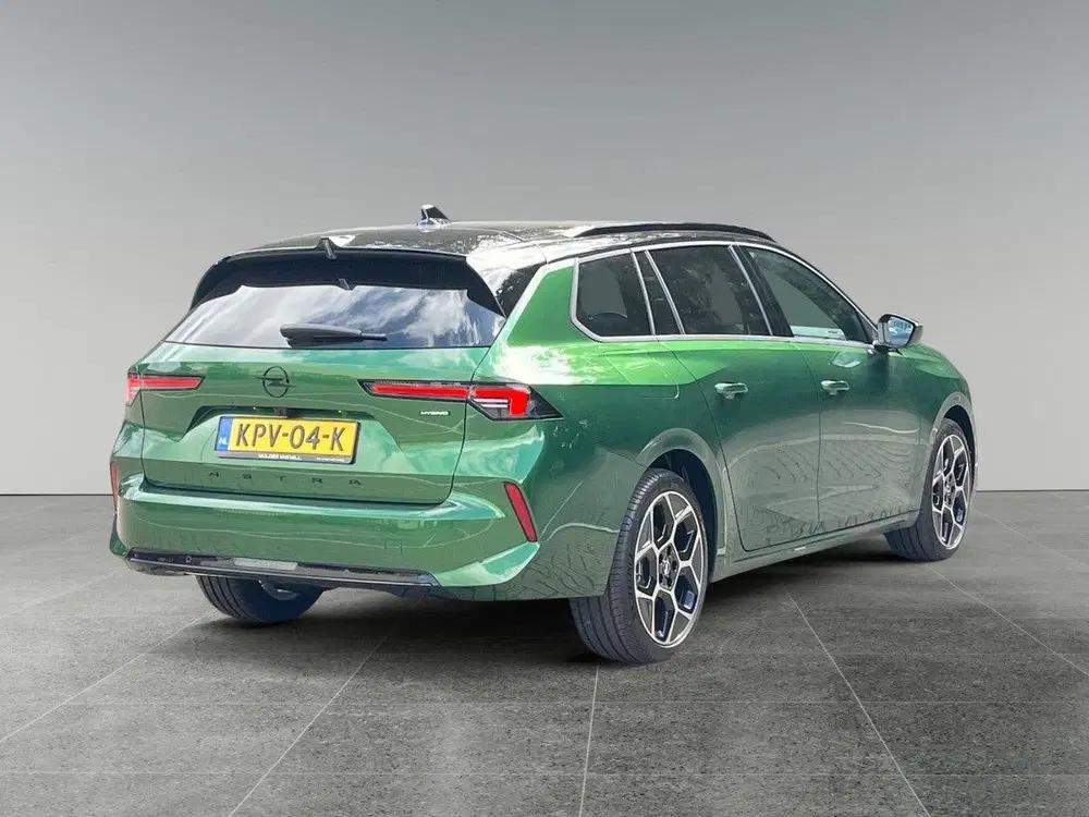Opel Astra ST Ultimate 1.6 Turbo PHEV 195pk uit 2026, foto 3