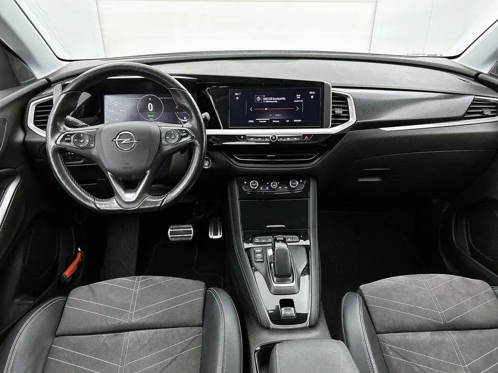 Opel Grandland 1.6 225pk Plug-In Hybrid GS Automaat uit 2023, foto 11