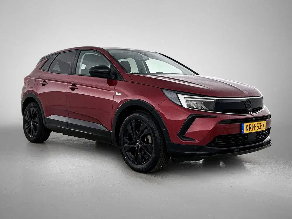 Opel Grandland 1.6 225pk Plug-In Hybrid GS Automaat uit 2023, foto 2