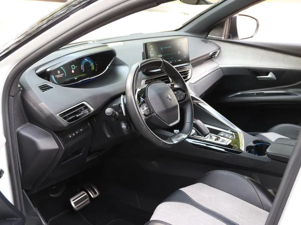 Peugeot 3008 225pk HYbrid GT uit 2022, foto 11