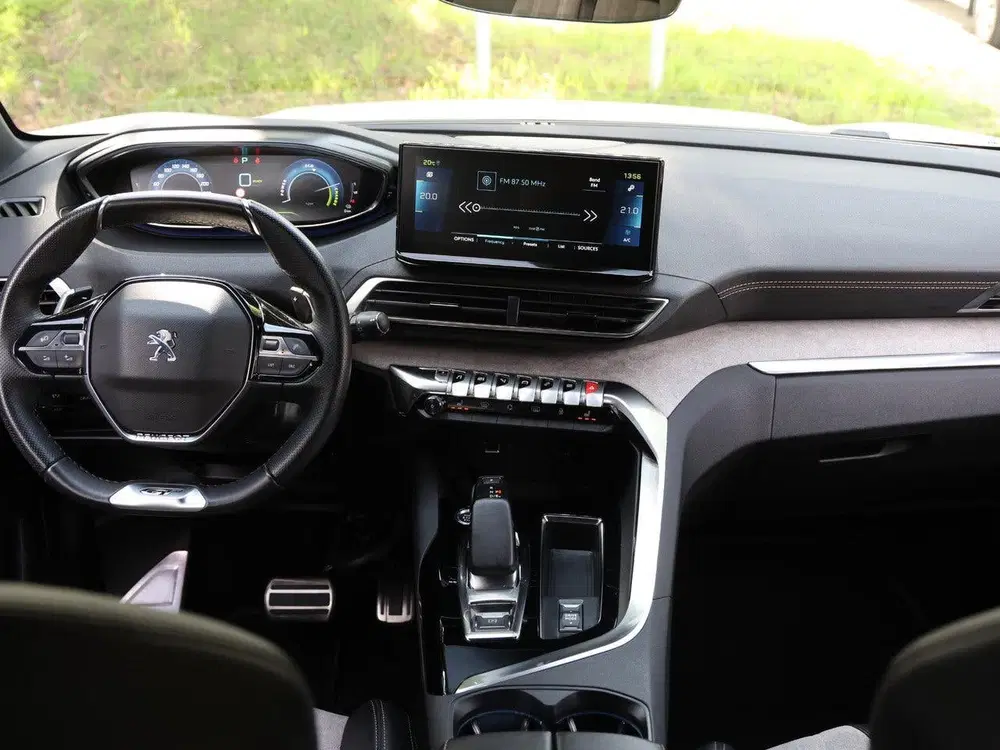 Peugeot 3008 225pk HYbrid GT uit 2022, foto 13