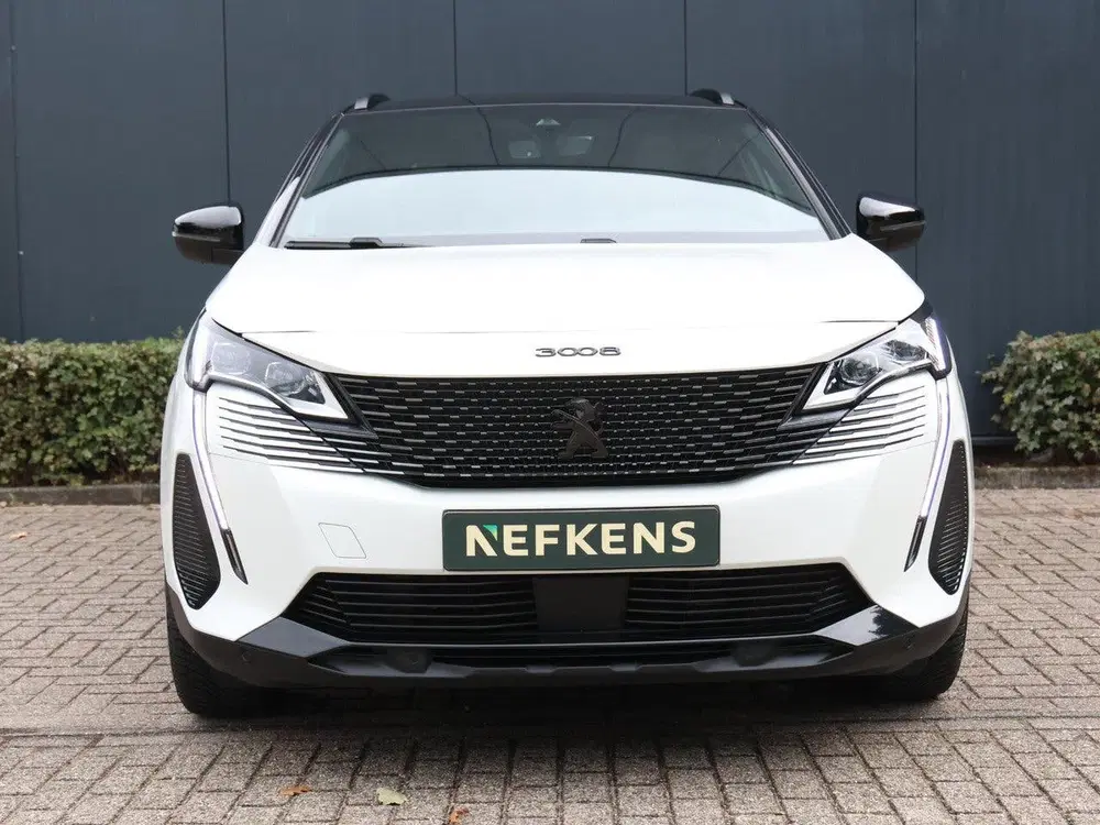 Peugeot 3008 225pk HYbrid GT uit 2022, foto 2