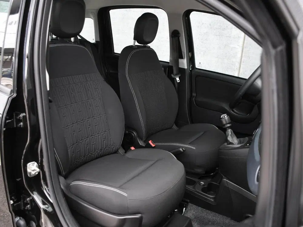 Fiat Panda Urban 1.0 Hybrid 70pk PDC ACHTER uit 2024, foto 10