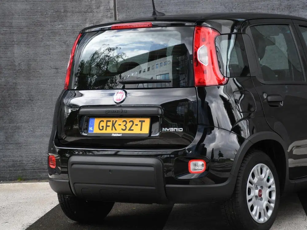 Fiat Panda Urban 1.0 Hybrid 70pk PDC ACHTER uit 2024, foto 6