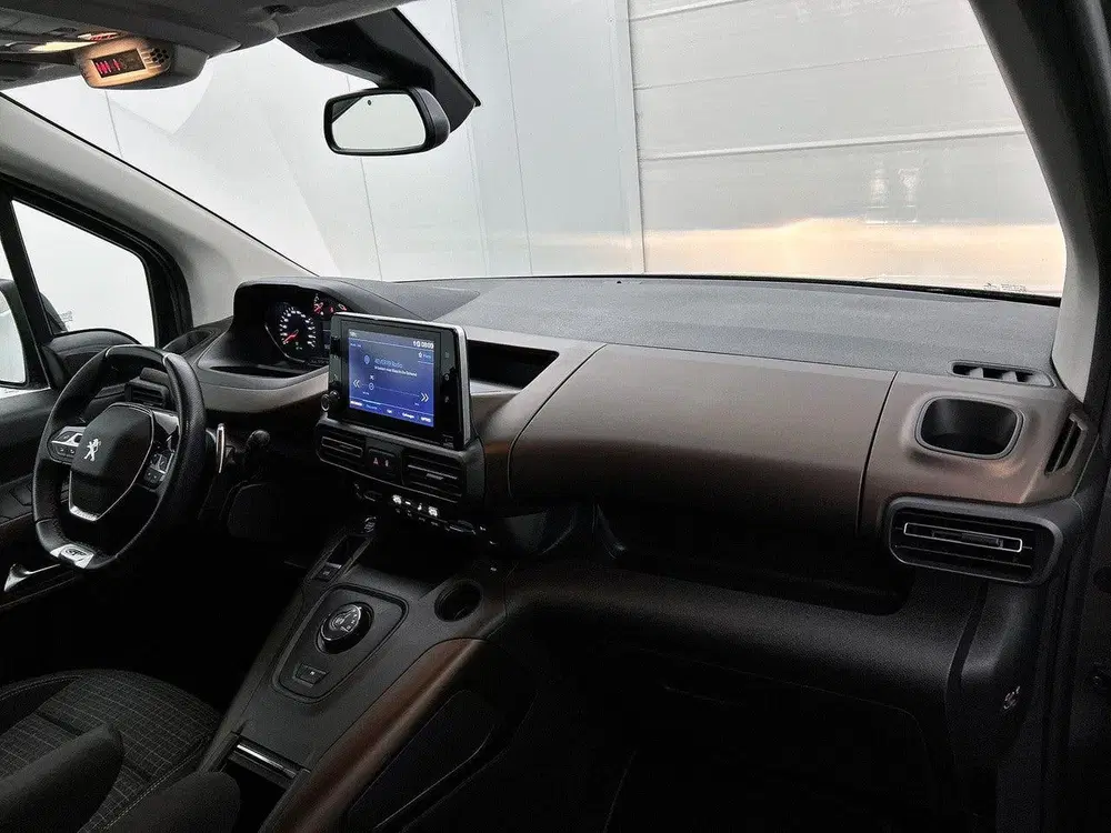 Peugeot Rifter GT 130pk Automaat uit 2022, foto 13