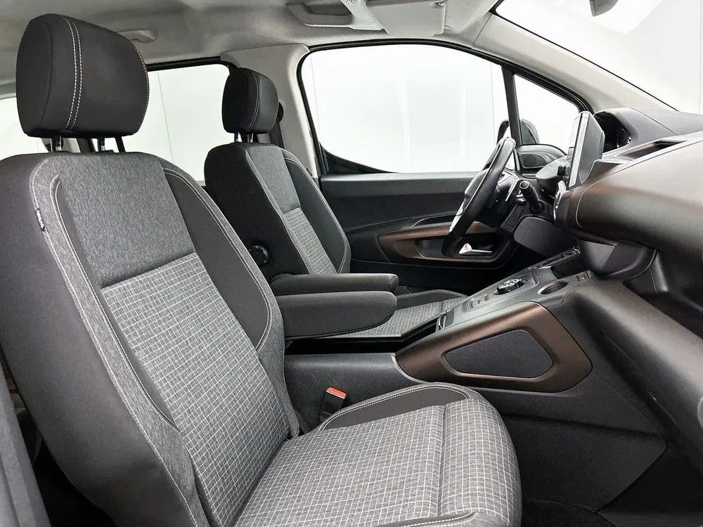 Peugeot Rifter GT 130pk Automaat uit 2022, foto 14