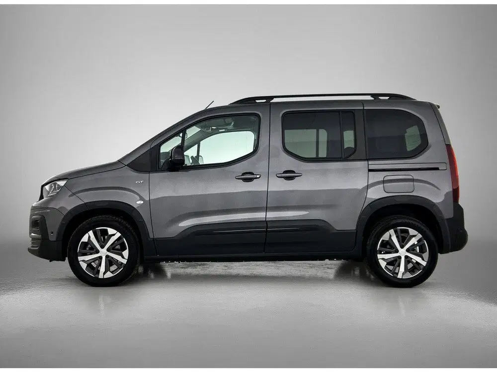 Peugeot Rifter GT 130pk Automaat uit 2022, foto 2