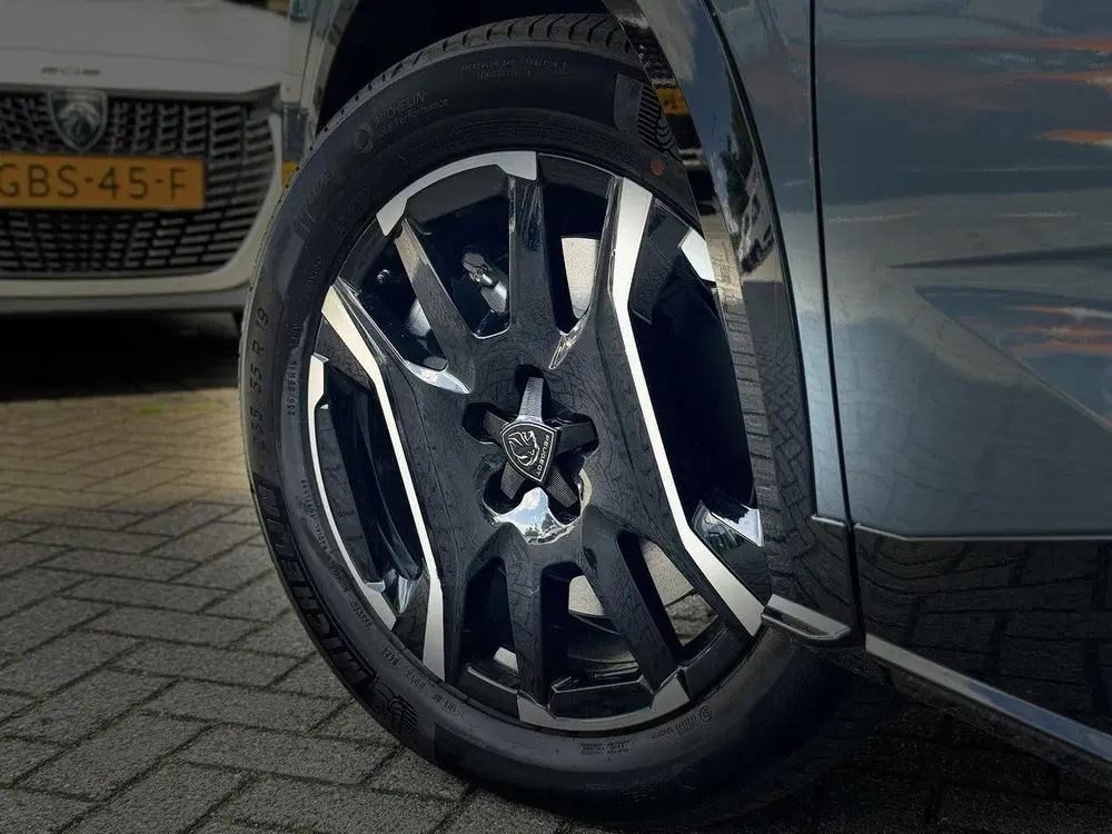 Peugeot 5008 GT EV 73kWh 210pk uit 2026, foto 15