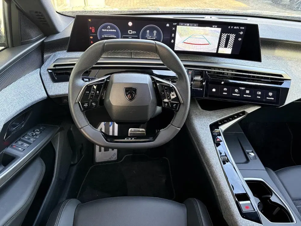 Peugeot 5008 1.2 Hybrid 145 GT 7p uit 2025, foto 7
