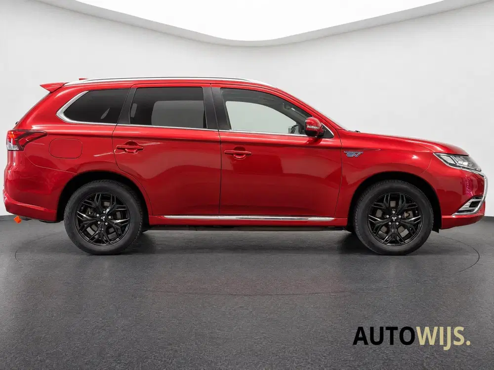 Mitsubishi Outlander 2.4 PHEV Instyle uit 2019, foto 12