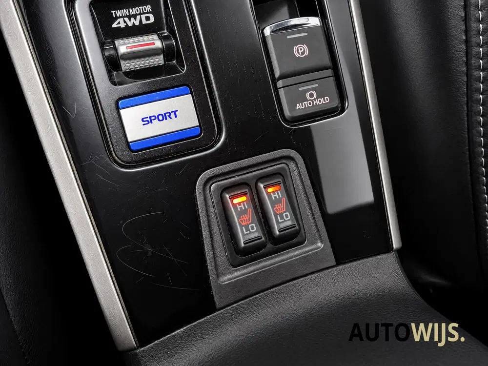 Mitsubishi Outlander 2.4 PHEV Instyle uit 2019, foto 9