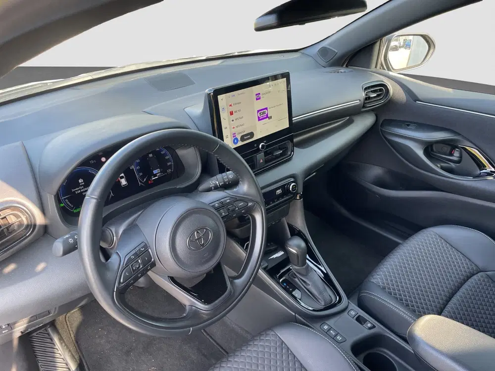 Toyota Yaris 1.5 Hybrid 130 First Edition uit 2024, foto 11
