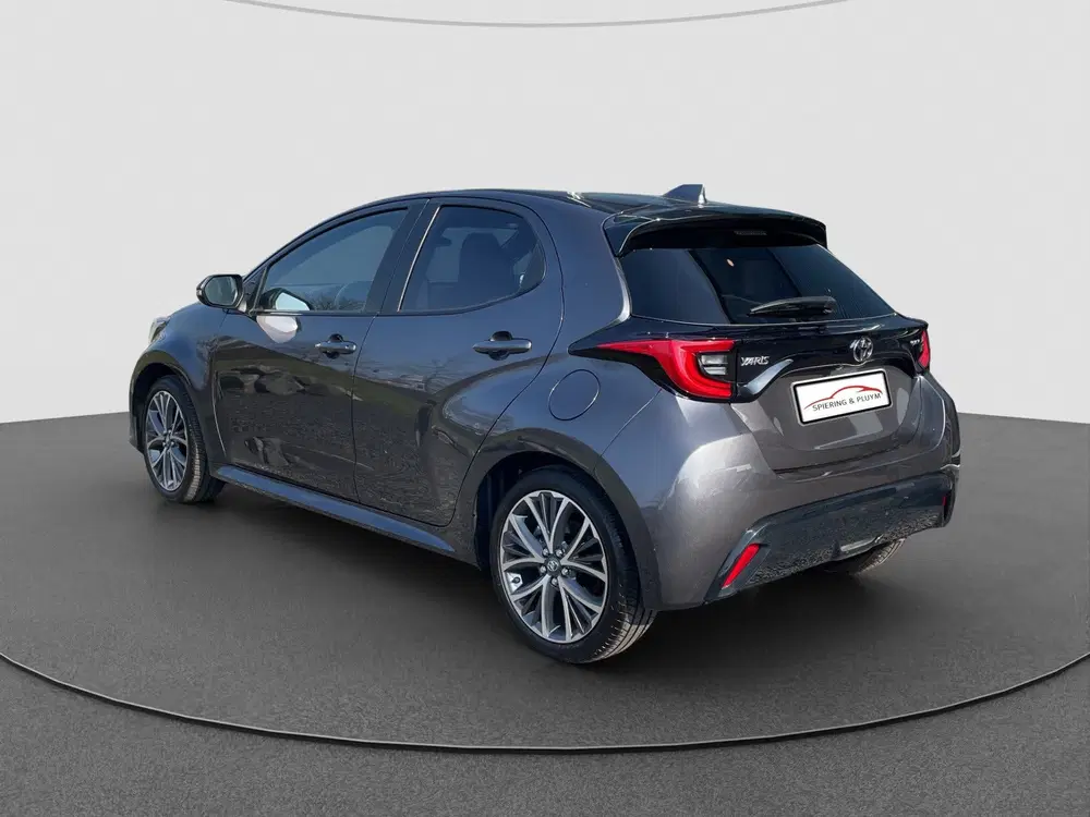 Toyota Yaris 1.5 Hybrid 130 First Edition uit 2024, foto 8