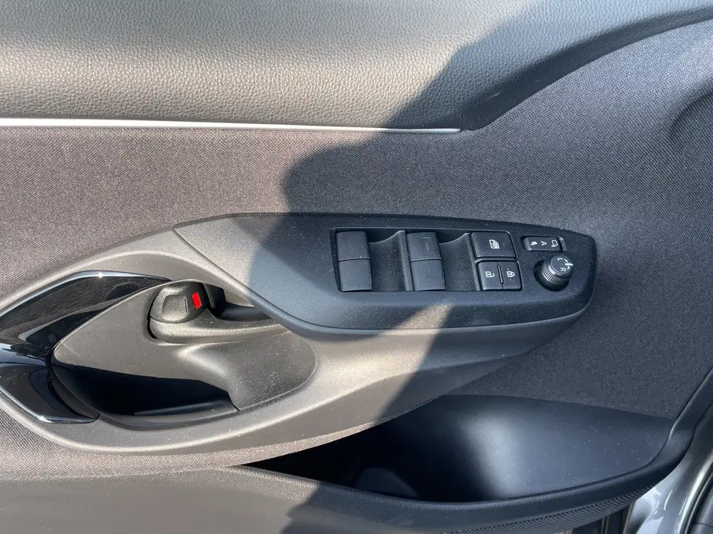 Toyota Yaris 1.5 Hybrid 130 First Edition uit 2024, foto 9