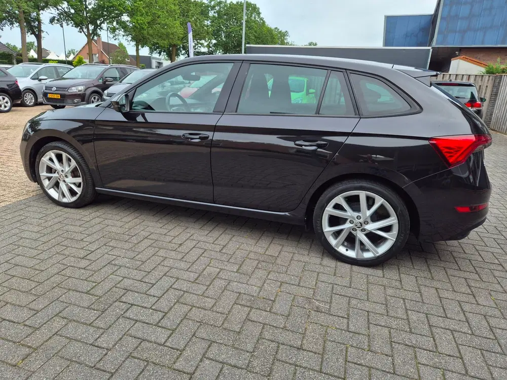 Skoda Scala 1.0 TSI Sport Business uit 2019, foto 4