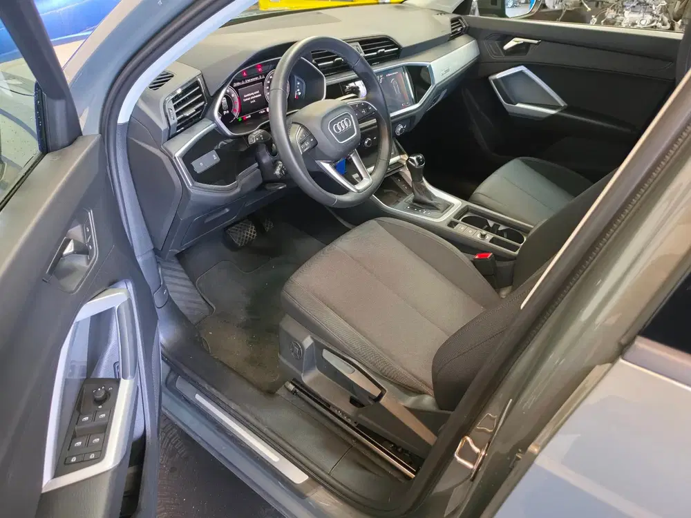 Audi Q3 35 TFSI Advanced edition uit 2024, foto 5