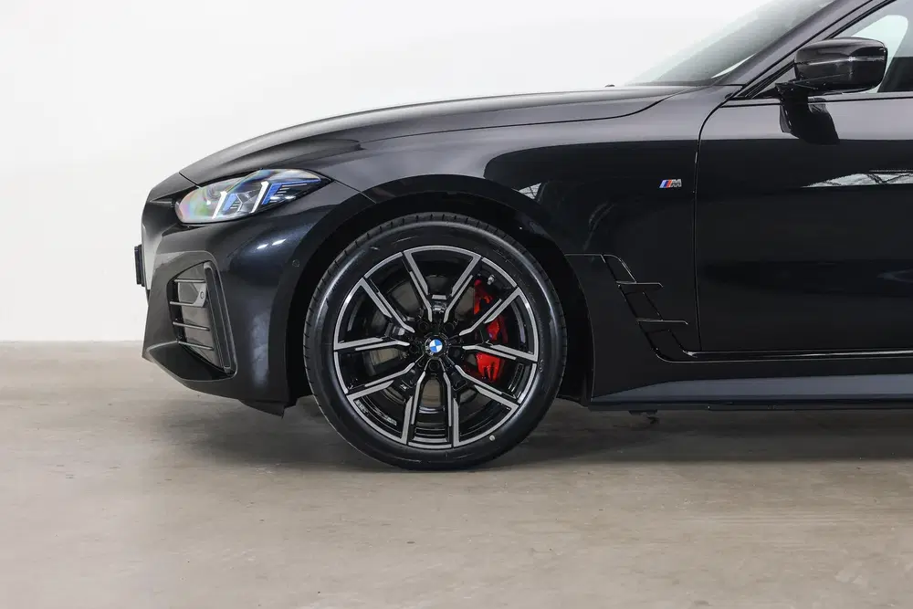 BMW i4 eDrive35 M Sport uit 2026, foto 4