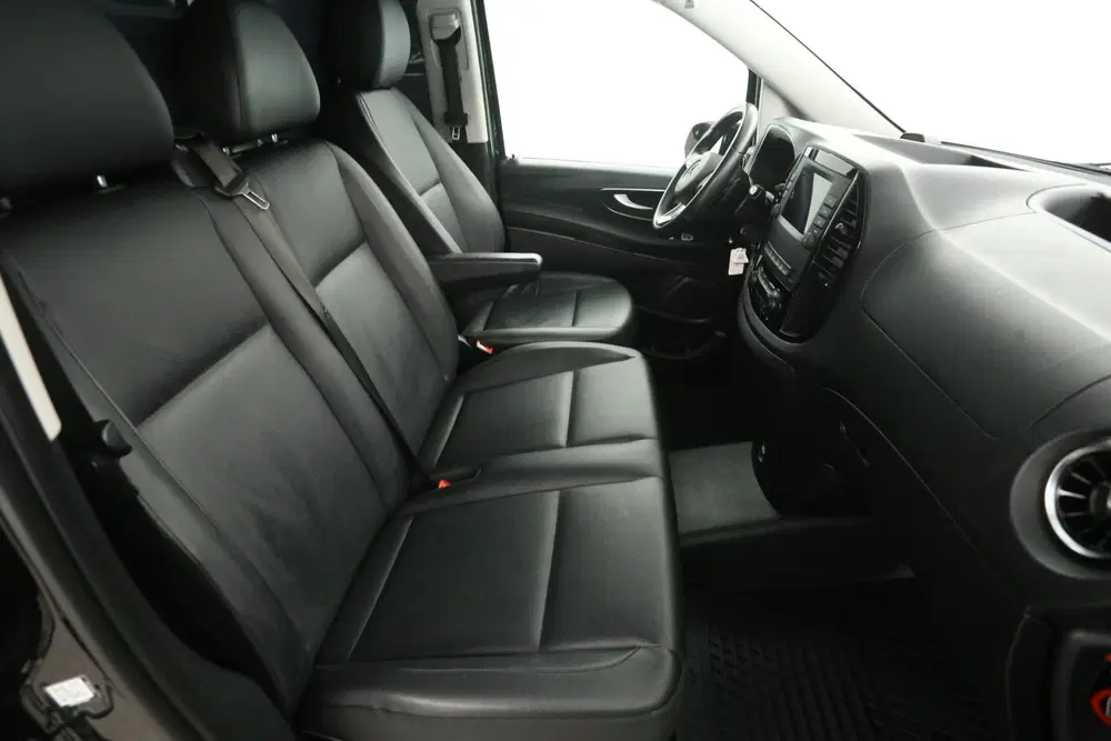 Mercedes-Benz Vito 114 CDI Lang uit 2022, foto 10