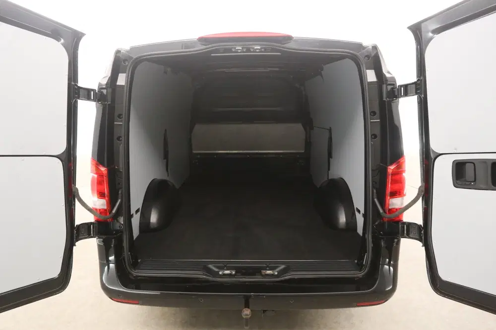 Mercedes-Benz Vito 114 CDI Lang uit 2022, foto 3