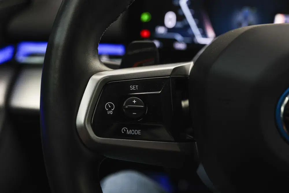 BMW i5 eDrive40 M Sport uit 2025, foto 13