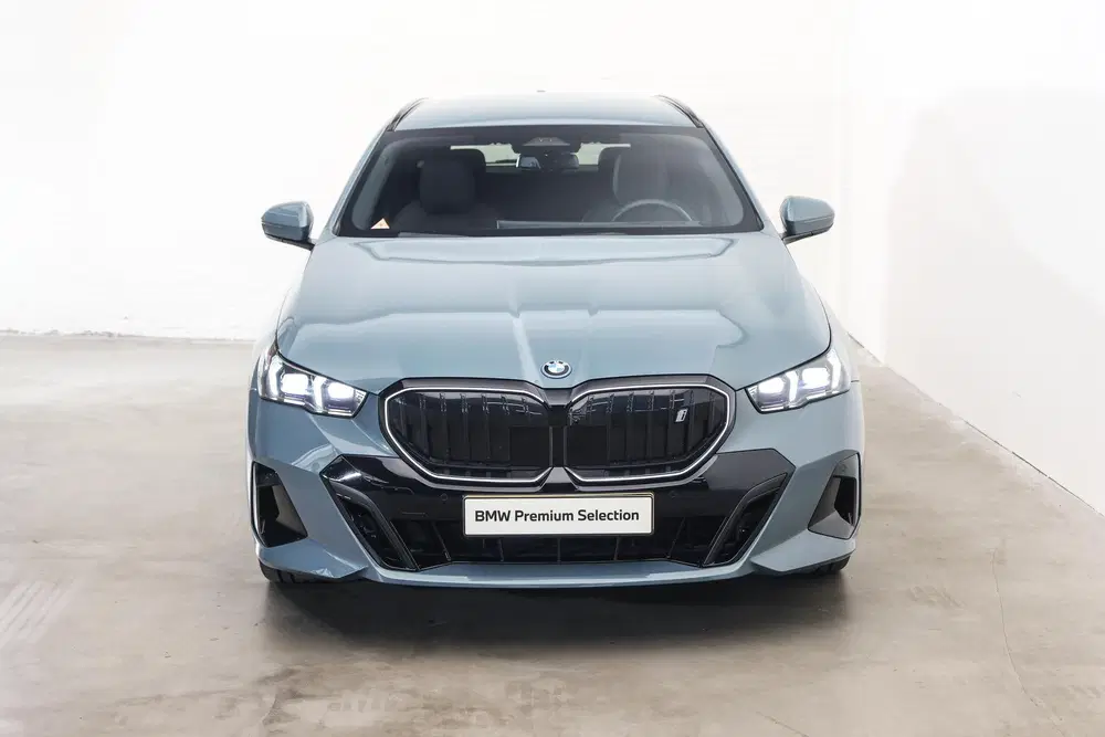 BMW i5 eDrive40 M Sport uit 2025, foto 5