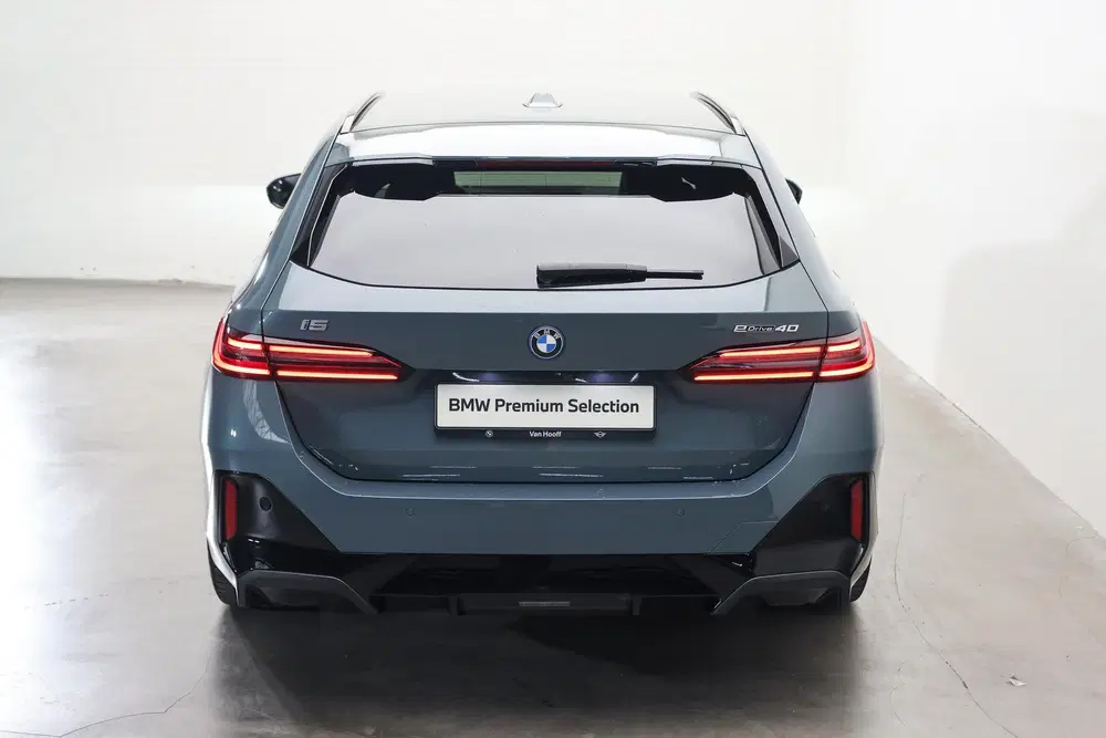 BMW i5 eDrive40 M Sport uit 2025, foto 6