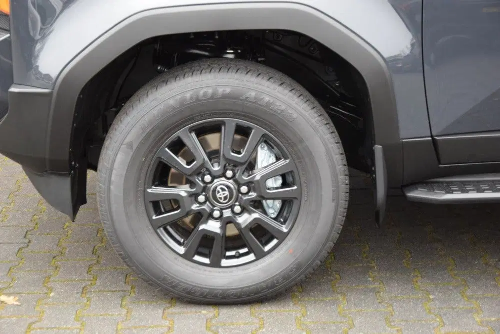 Toyota Land Cruiser 2.8 D-4D 5DRS TX-L A uit 2024, foto 3